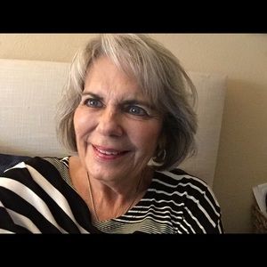 Meet your Posher, Deborah